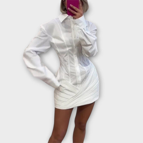 Indie - Weißes, langärmliges, plissiertes Hemdkleid
