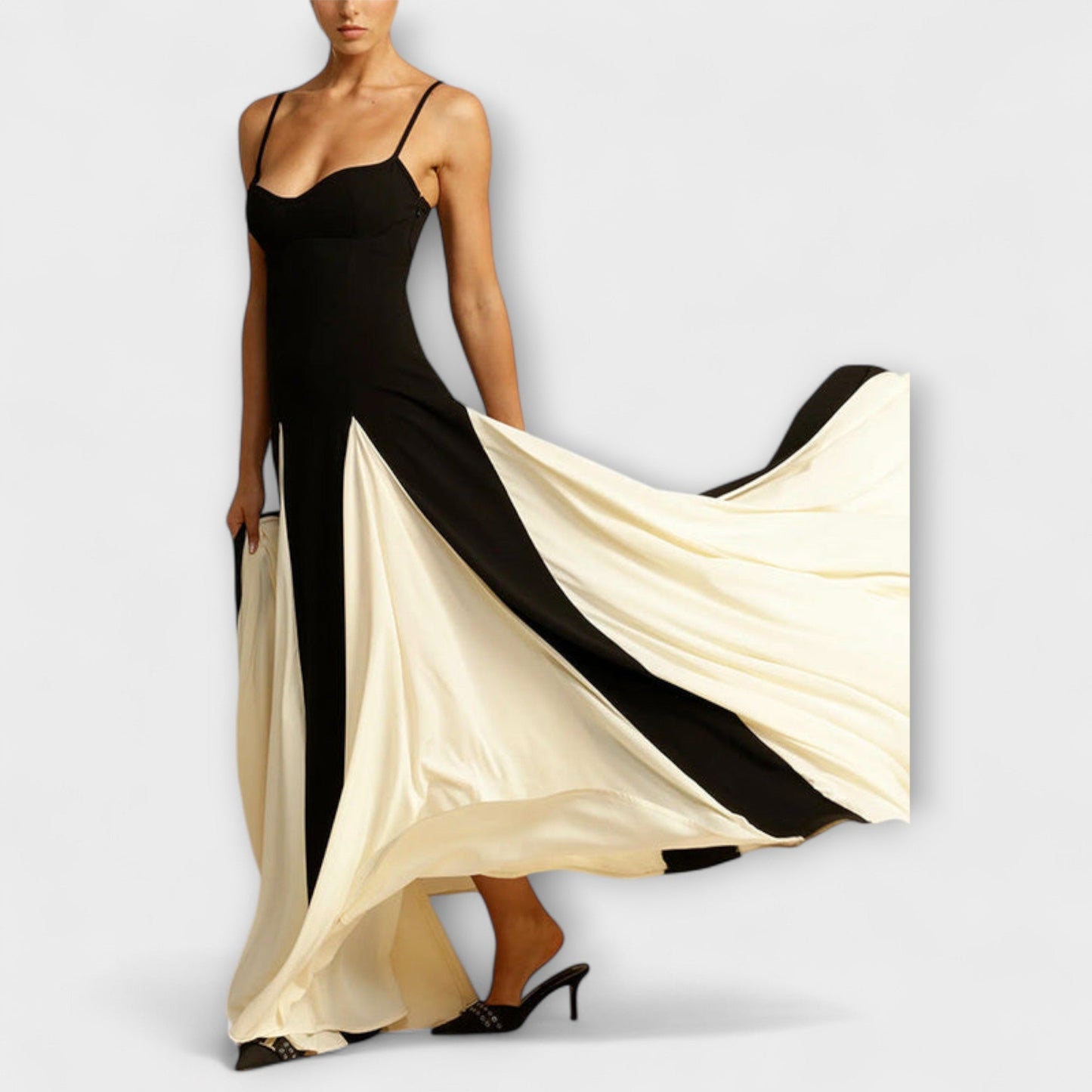 Ember - Klassisches Eleganz A-Linien Maxikleid mit Tüllpaneelen