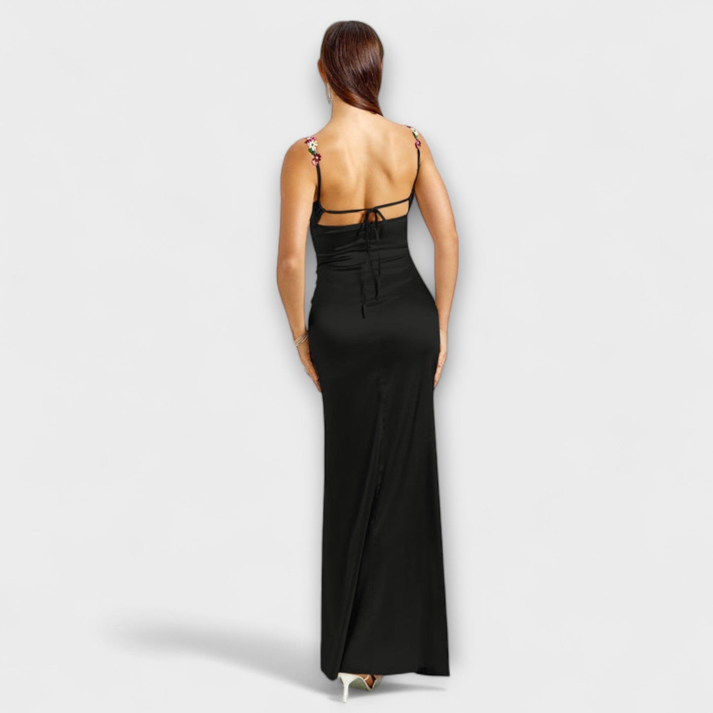 Eira - Verziertes Satin-Kleid mit Rücken-Schnürung
