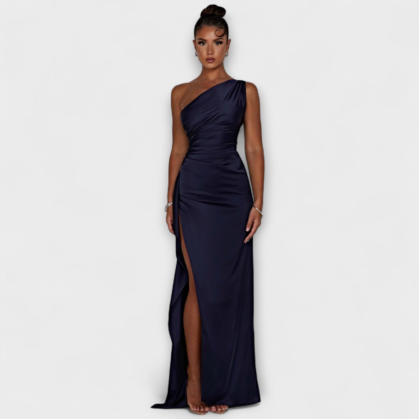 Maxikleid mit einem Schulterträger