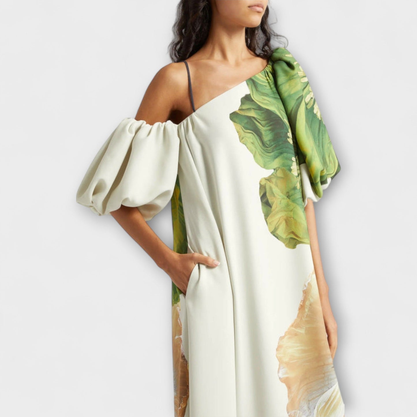 Melodie - Asymmetrisches Floral-Maxikleid