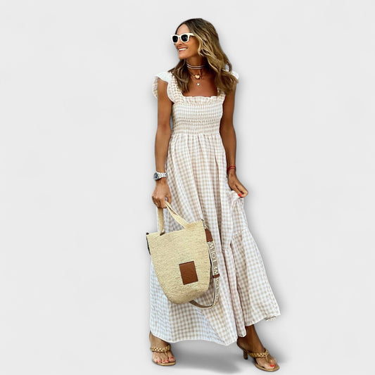 Gekleidetes Maxi-Kleid mit Rüschensäumen
