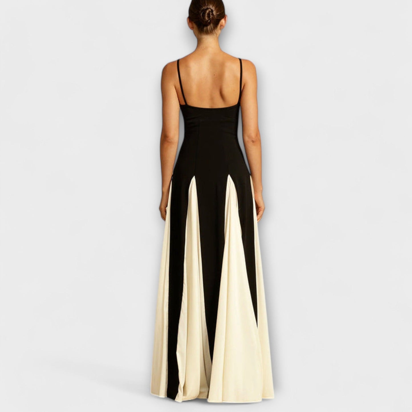 Ember - Klassisches Eleganz A-Linien Maxikleid mit Tüllpaneelen