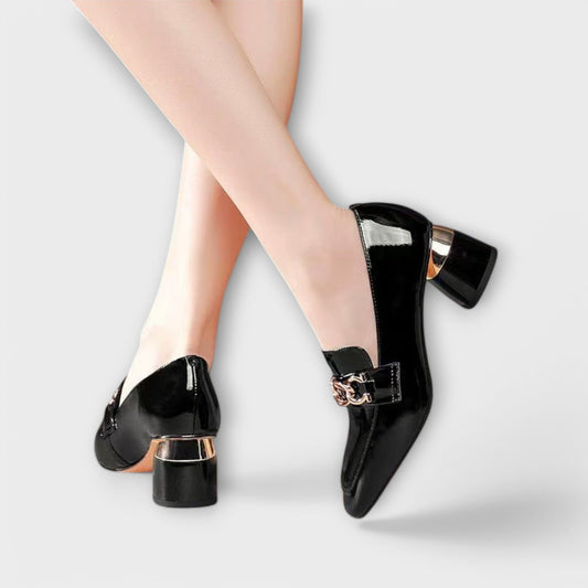 Krissy - Elegante und Raffinierte Slipper