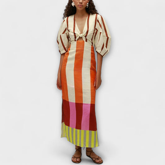 Kaya - Maxikleid mit Frontausschnitt und Puffärmeln