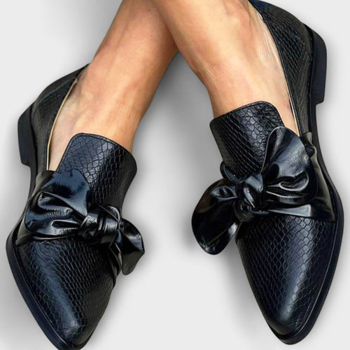 Claudia - Slipper mit Schleifendetail