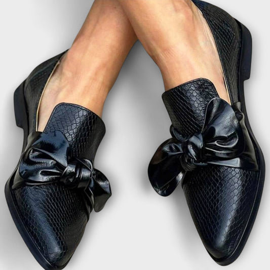 Claudia - Slipper mit Schleifendetail