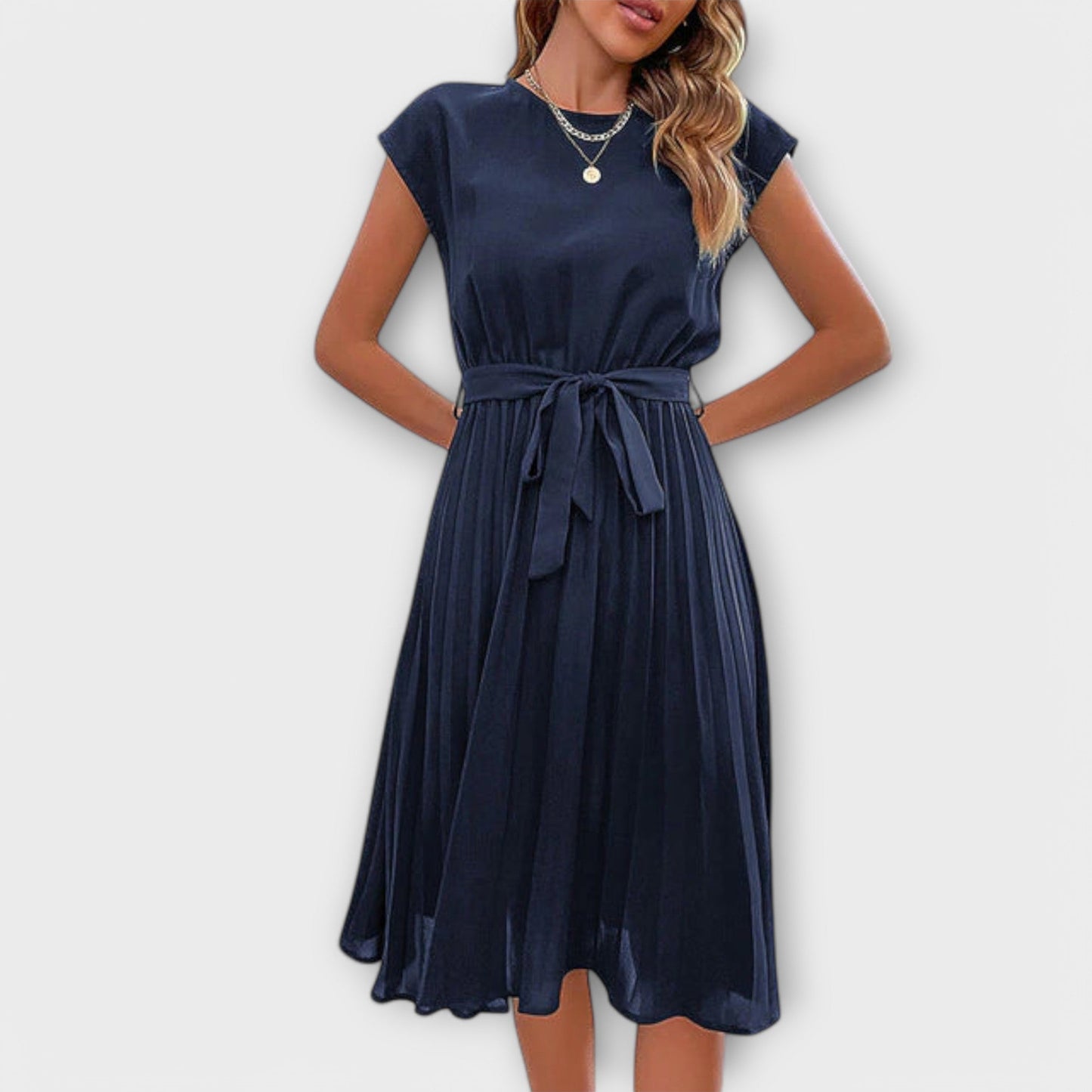 Claire - Kurzarm, Faltenwurf, Lässiges Midi-Kleid