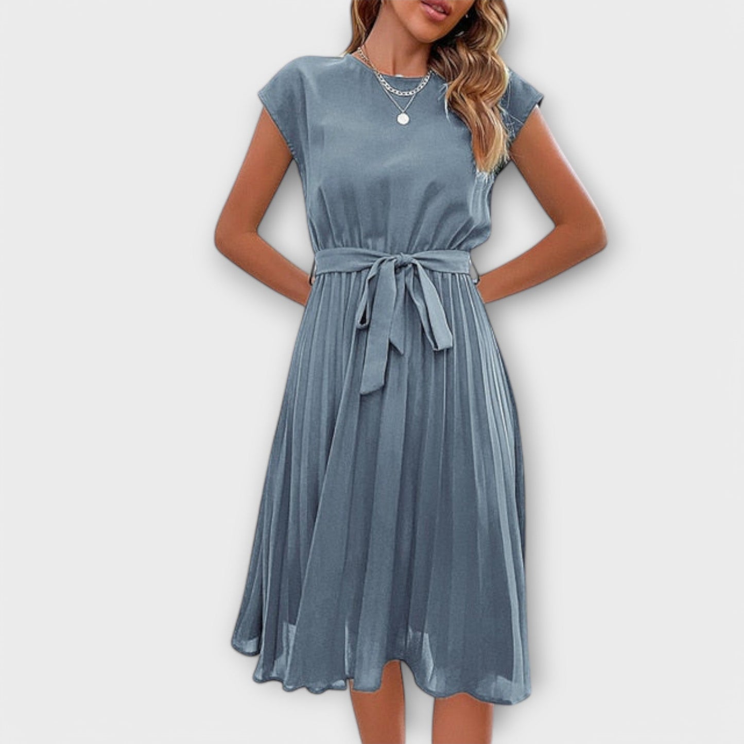 Claire - Kurzarm, Faltenwurf, Lässiges Midi-Kleid
