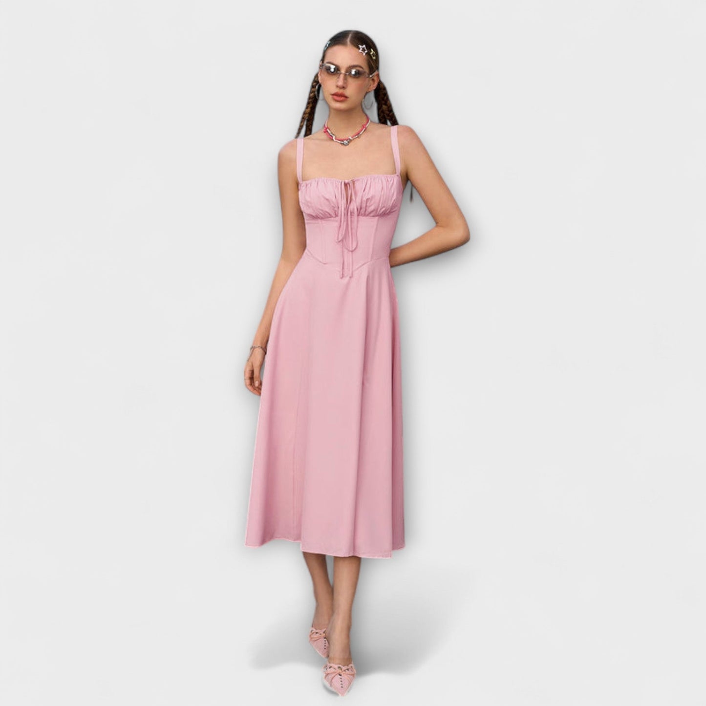 Hoffnung - Rüschentop Kleid mit Schlitzdetail