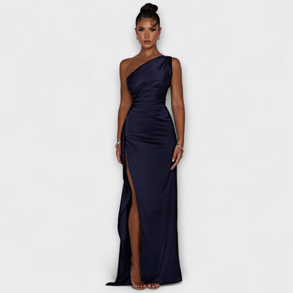 Maxikleid mit einem Schulterträger