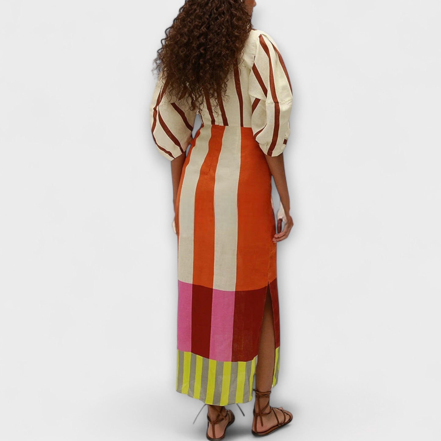 Kaya - Maxikleid mit Frontausschnitt und Puffärmeln