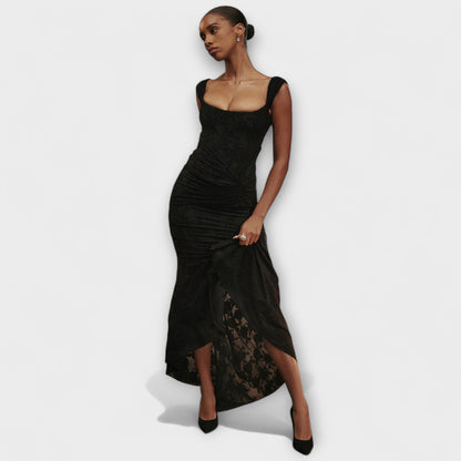 Renske - Langes Kleid mit elegantem und raffiniertem Korsett
